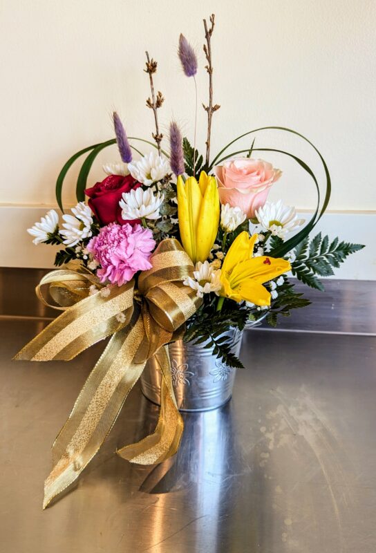 Calgary Florist | The Language of Flowers: What Are the Best Mother's Day Colors and Their Significance?