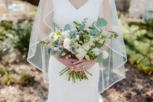 Woman holding a splendid bouquet